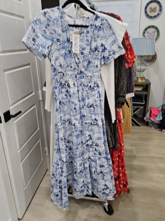 Sugarlips Dresses & Skirts - Sugarlips Blue & White Maxi Dress with V-Neck